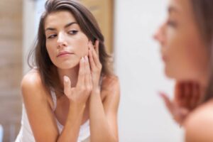 25 Cara Menghilangkan Komedo di Hidung Cepat Secara Alami - Cantikitu.com